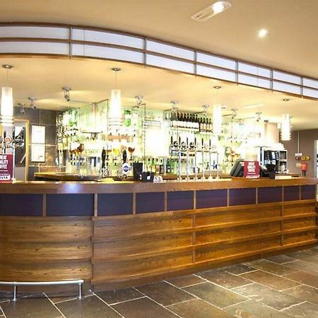 Premier Inn Glasgow Newton Mearns Exteriör bild