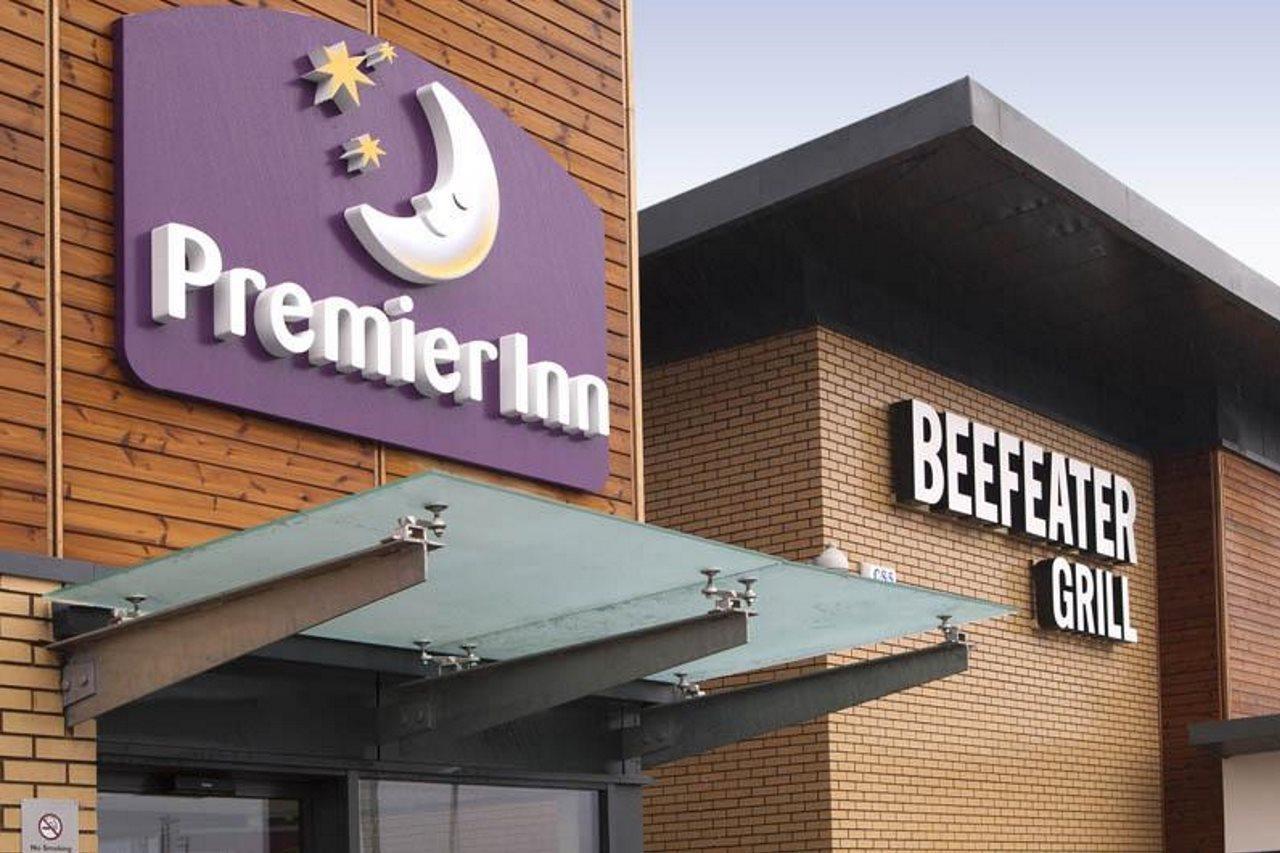 Premier Inn Glasgow Newton Mearns Exteriör bild